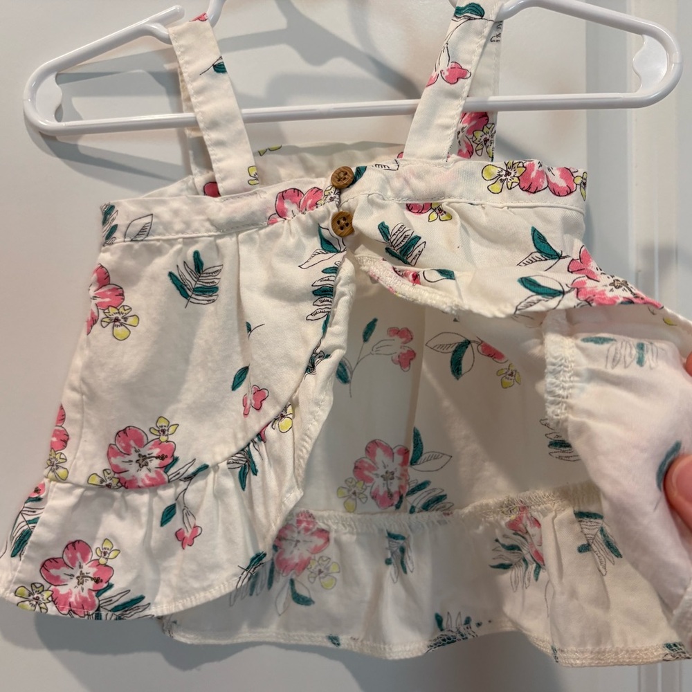 **FREE** Bundle Add-on Carter's Dress - Picture 4 of 6